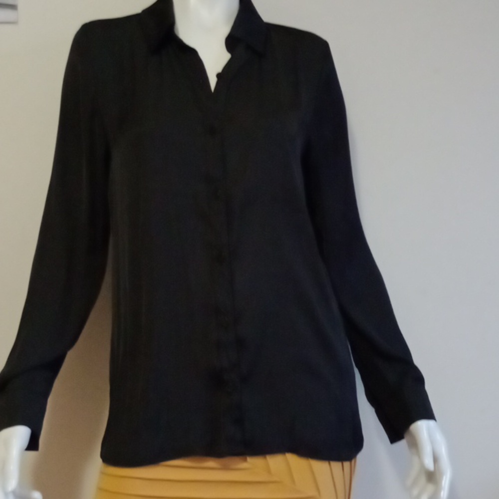S Lustrous Black buttoned up shirt Be Cool